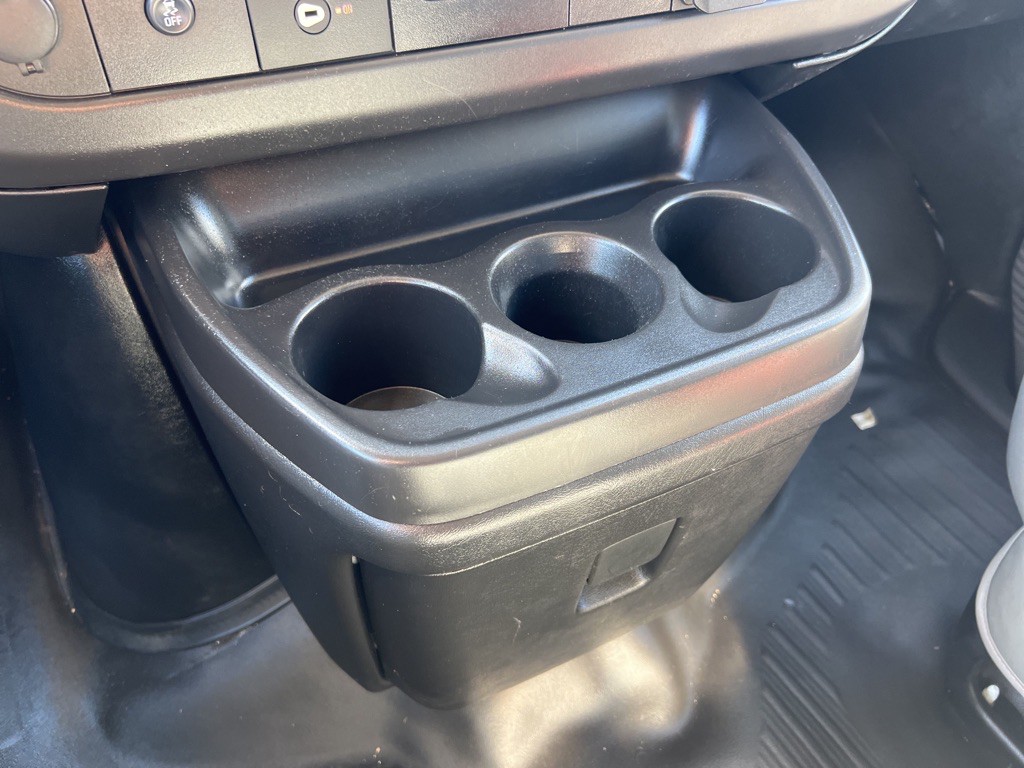 2020 Chevrolet Express Image 31