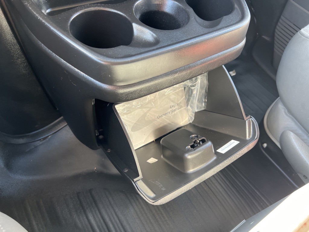 2020 Chevrolet Express Image 32
