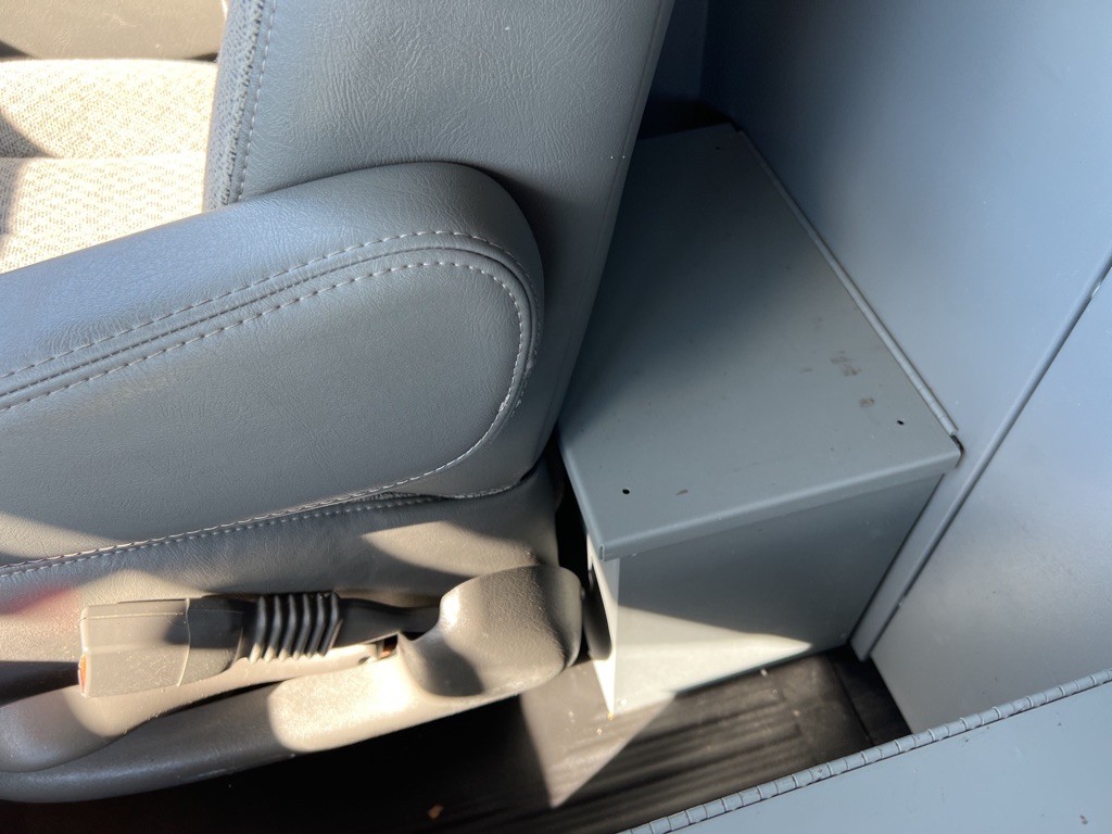 2020 Chevrolet Express Image 36