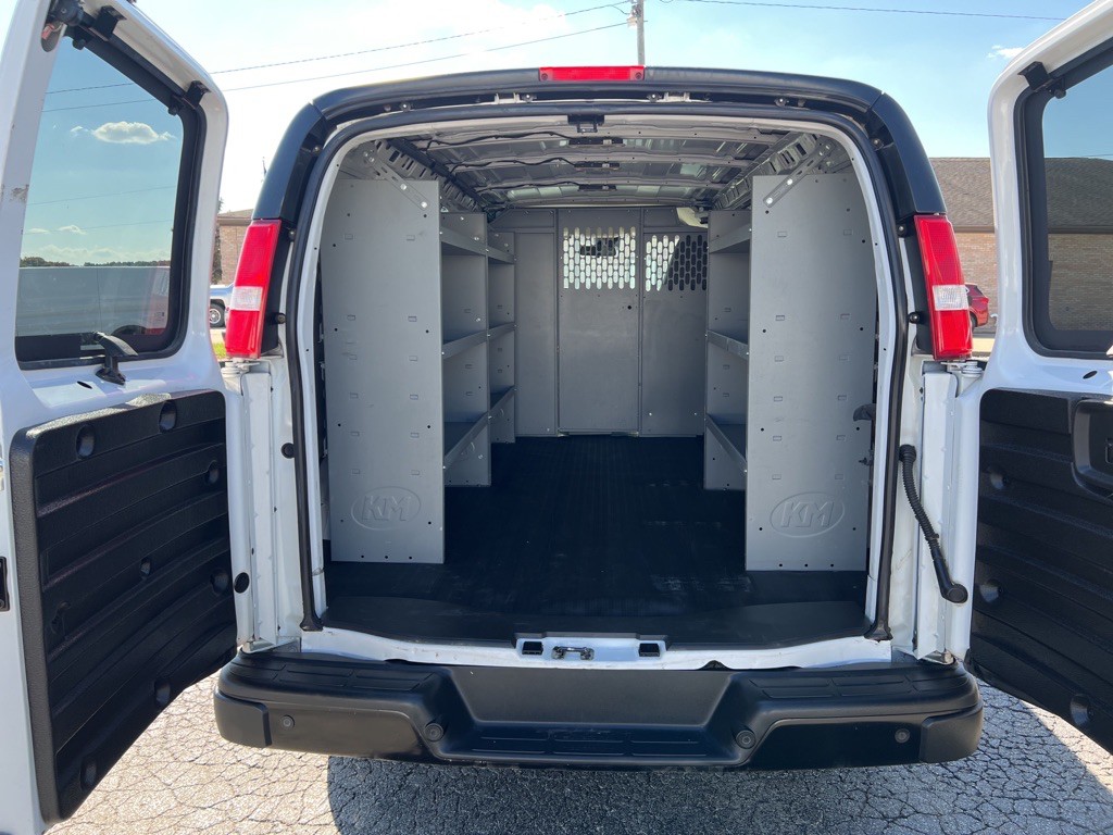 2020 Chevrolet Express Image 37
