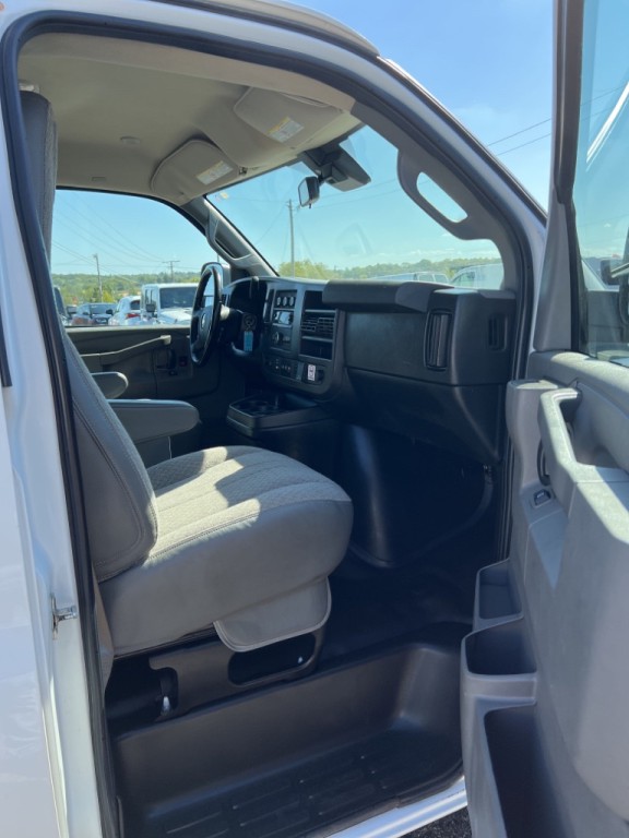 2020 Chevrolet Express Image 44