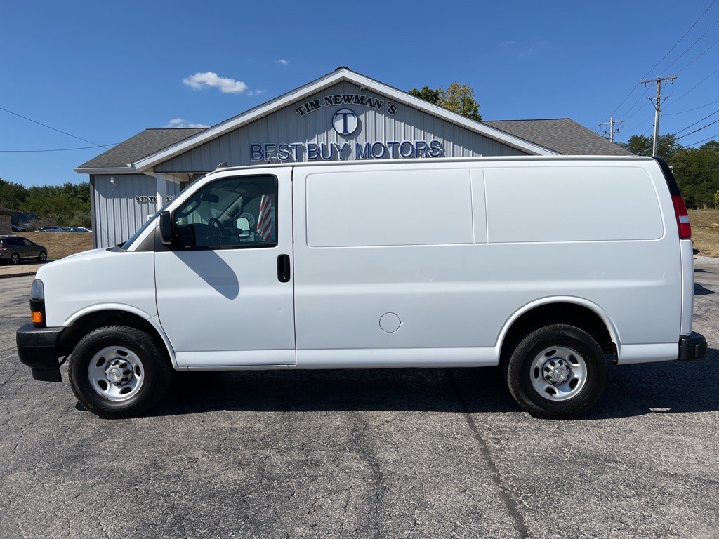 2020 Chevrolet Express Image 48