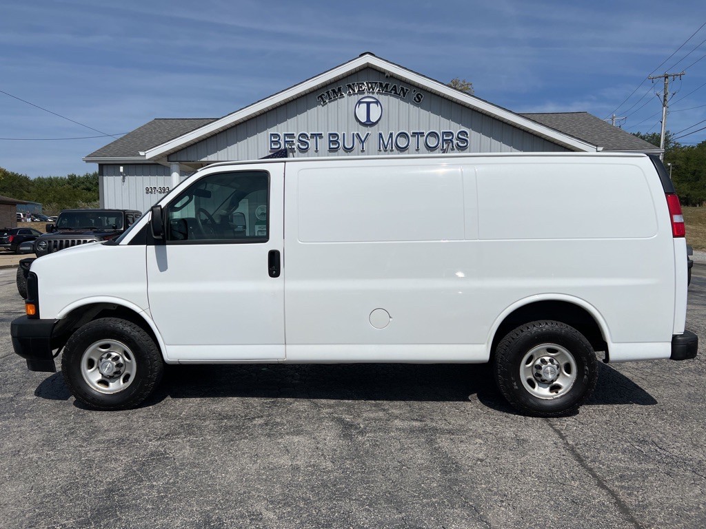 2017 Chevrolet Express Image 44