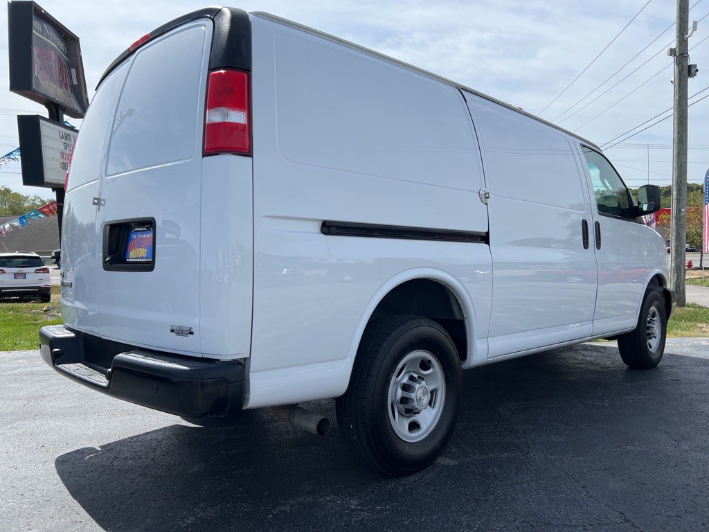 2019 Chevrolet Express Image 7