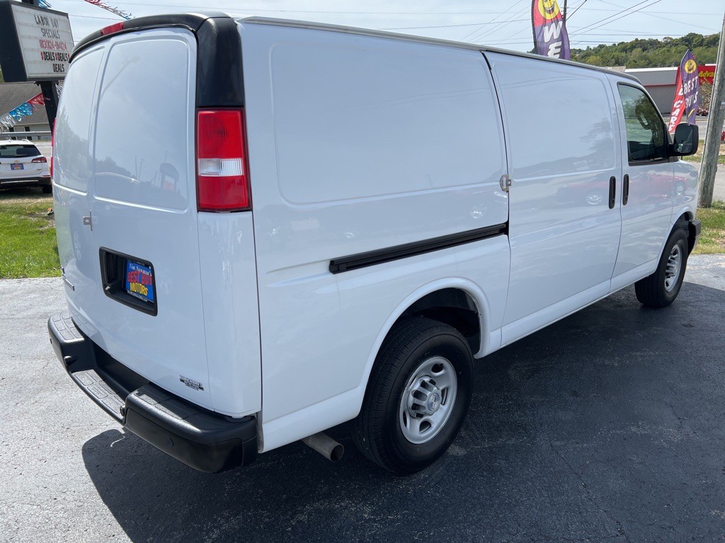 2019 Chevrolet Express Image 8