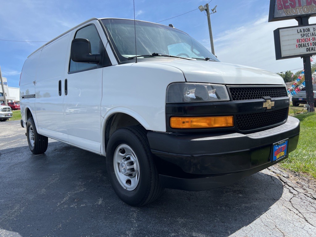 2019 Chevrolet Express Image 10