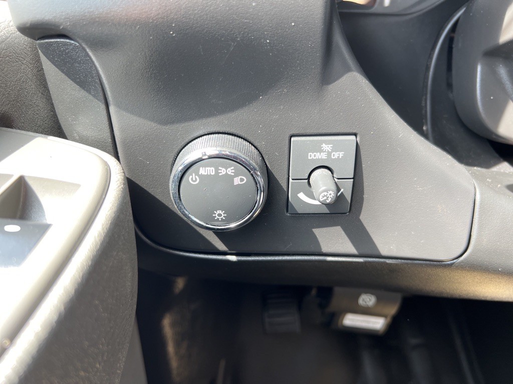2019 Chevrolet Express Image 24