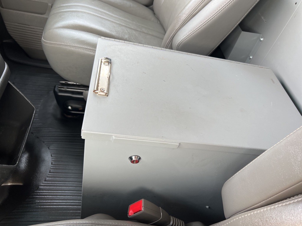 2019 Chevrolet Express Image 30