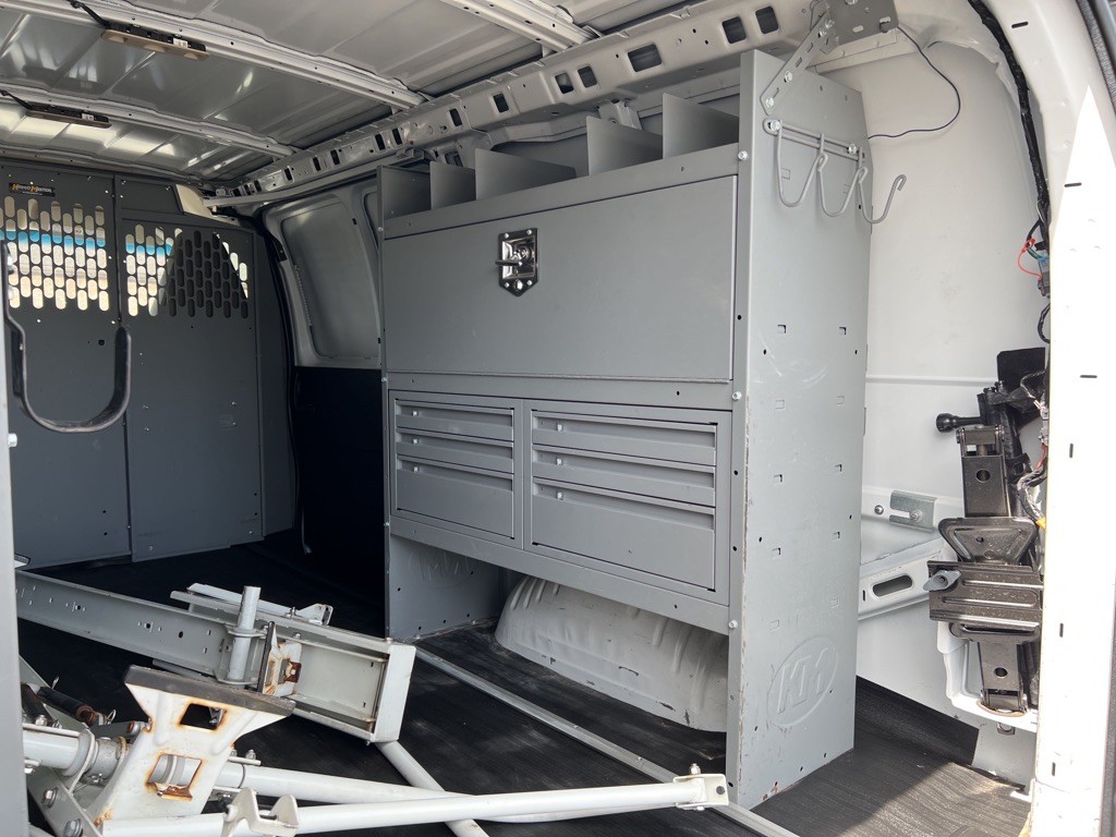2019 Chevrolet Express Image 36