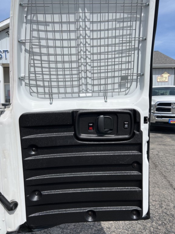 2019 Chevrolet Express Image 38