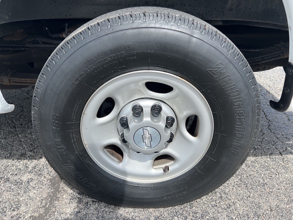 2019 Chevrolet Express Image 44