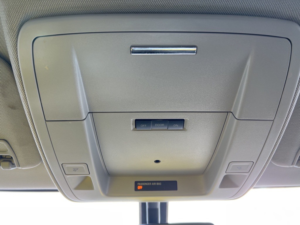 2018 Chevrolet Silverado 1500 Image 38