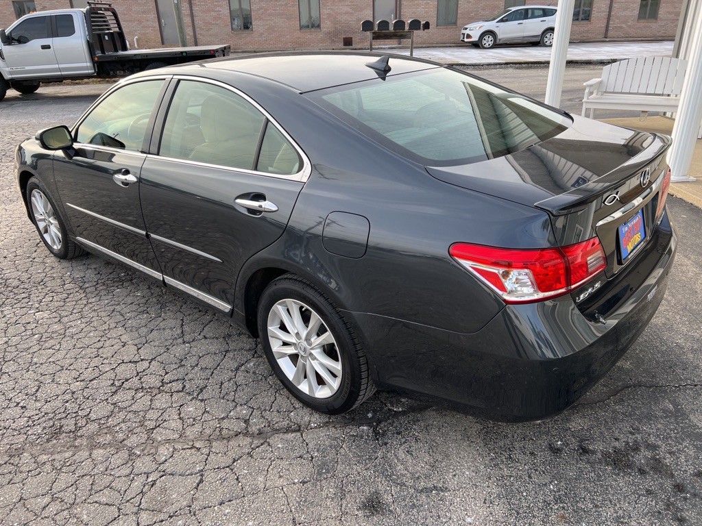 2010 Lexus ES Image 6