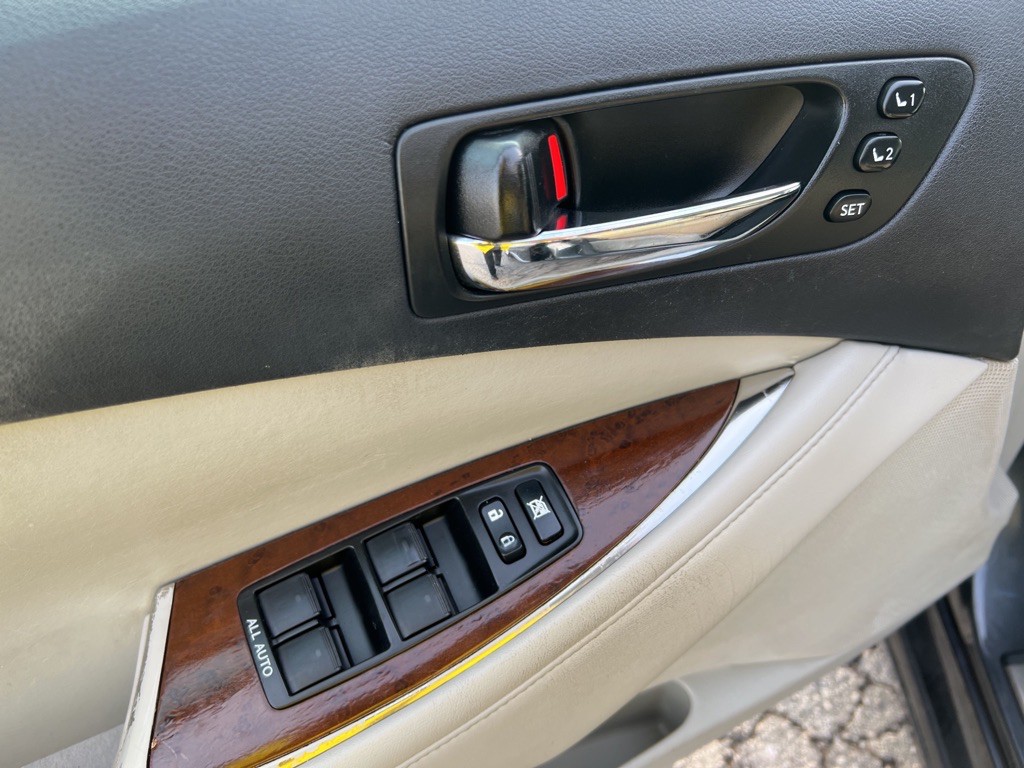 2010 Lexus ES Image 17