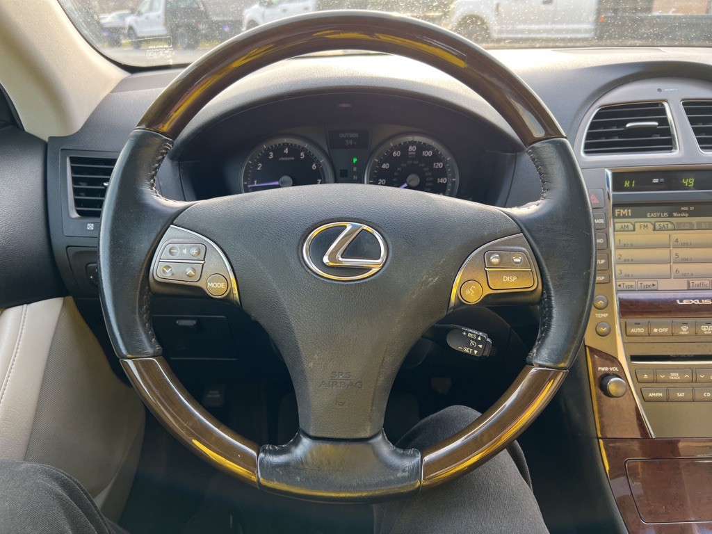 2010 Lexus ES Image 20