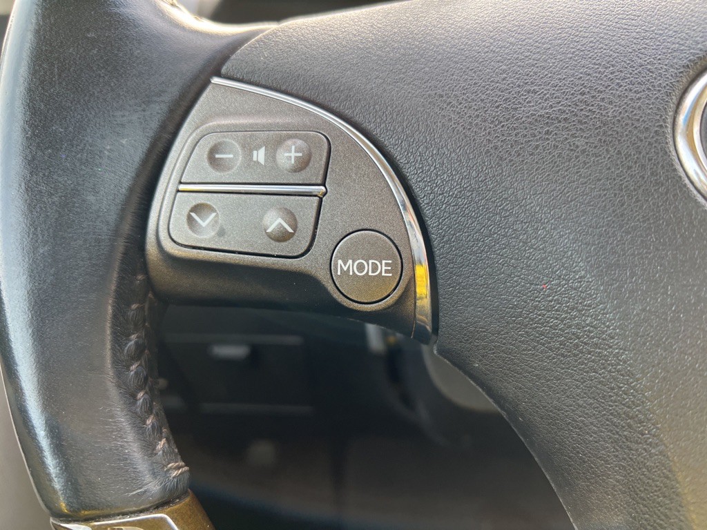 2010 Lexus ES Image 21