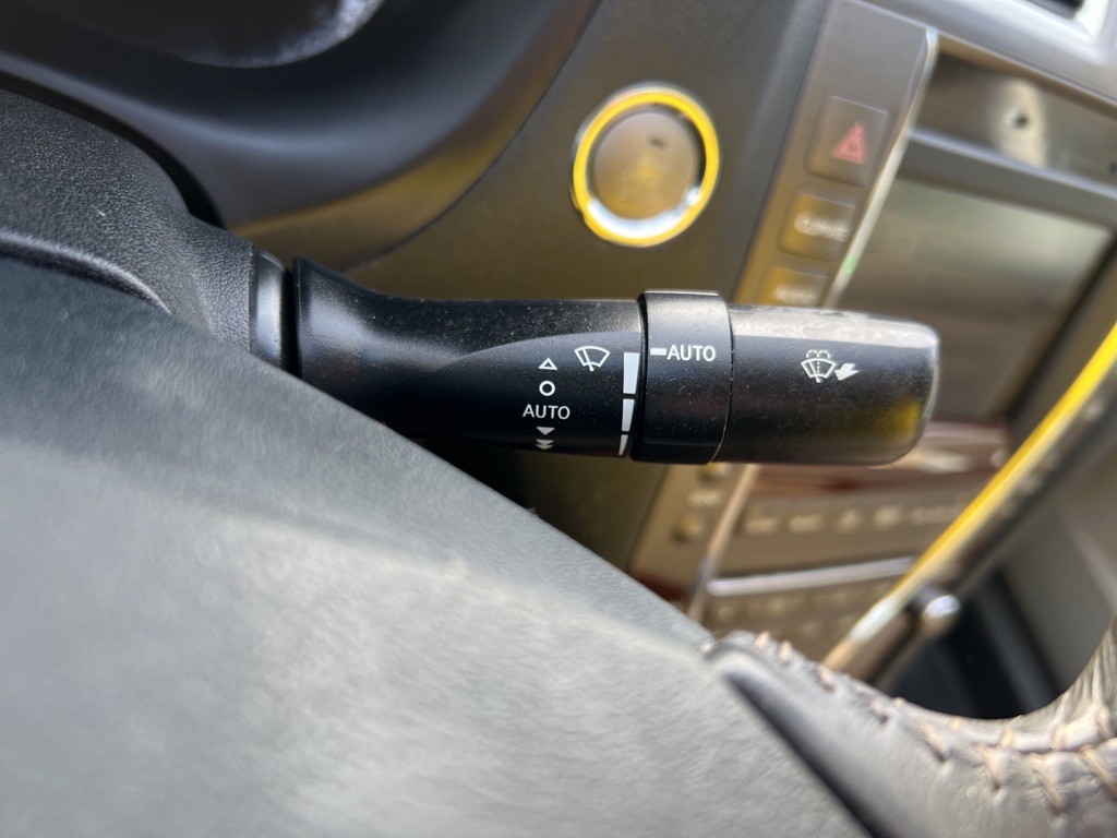 2010 Lexus ES Image 24