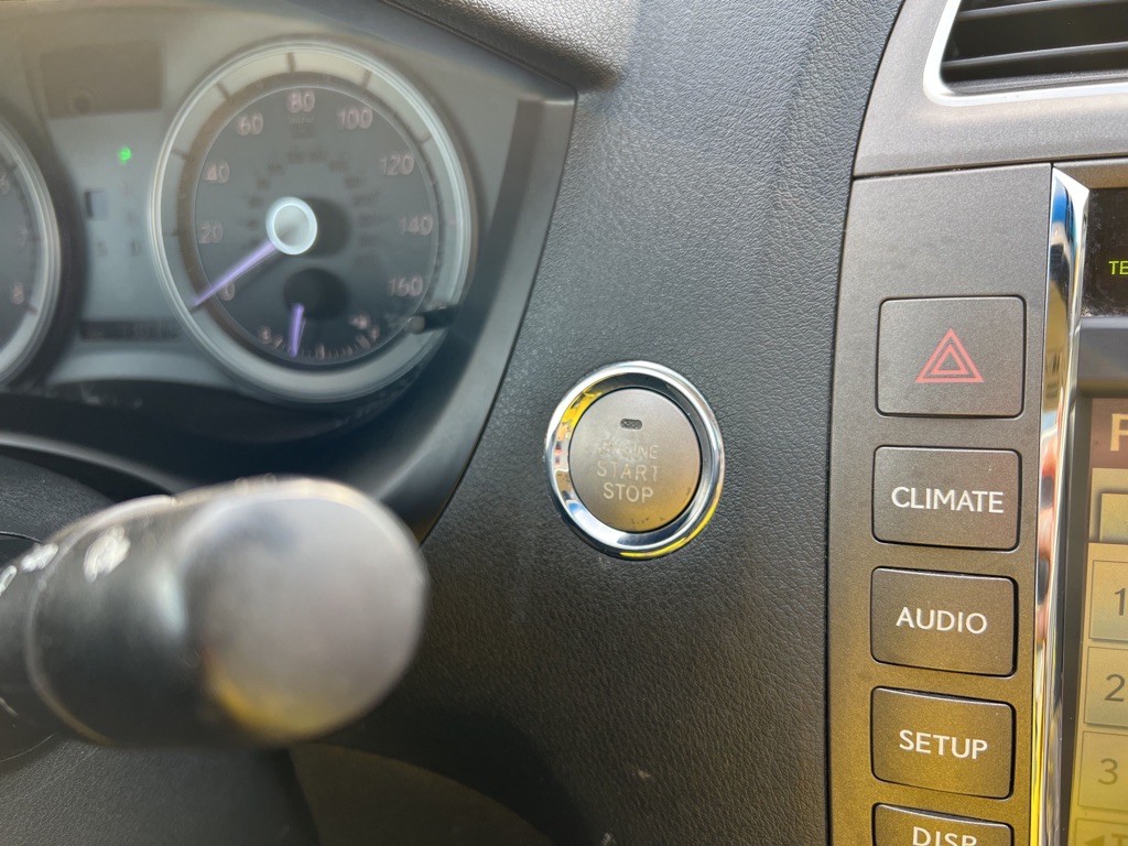 2010 Lexus ES Image 28
