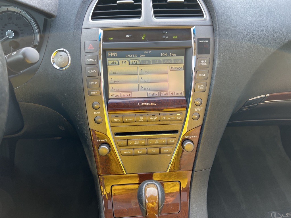 2010 Lexus ES Image 29