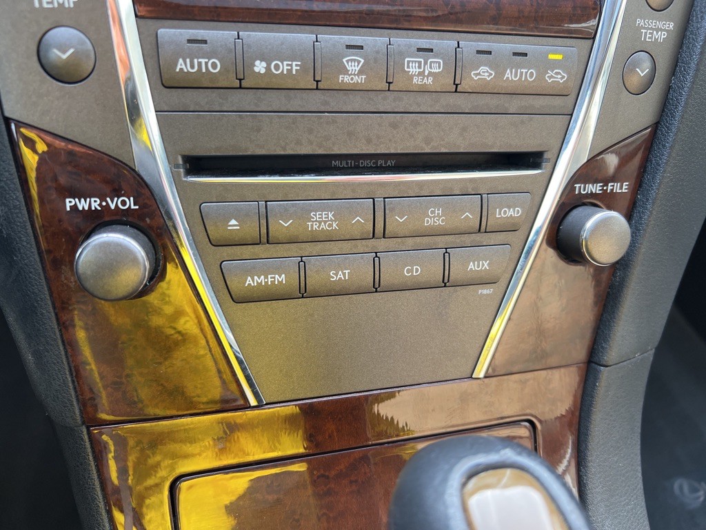 2010 Lexus ES Image 33