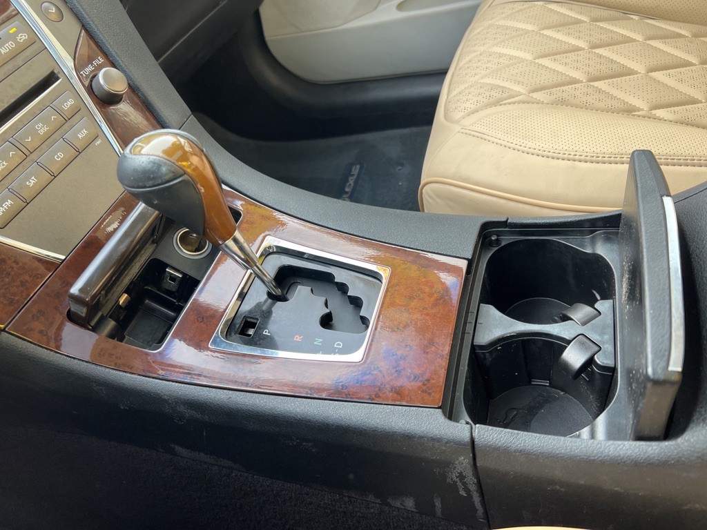 2010 Lexus ES Image 36