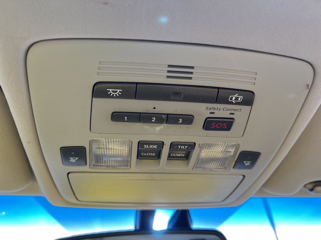2010 Lexus ES Image 38