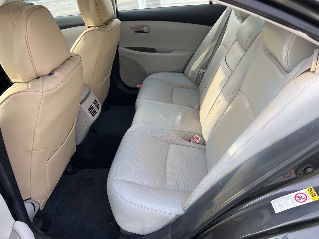 2010 Lexus ES Image 44