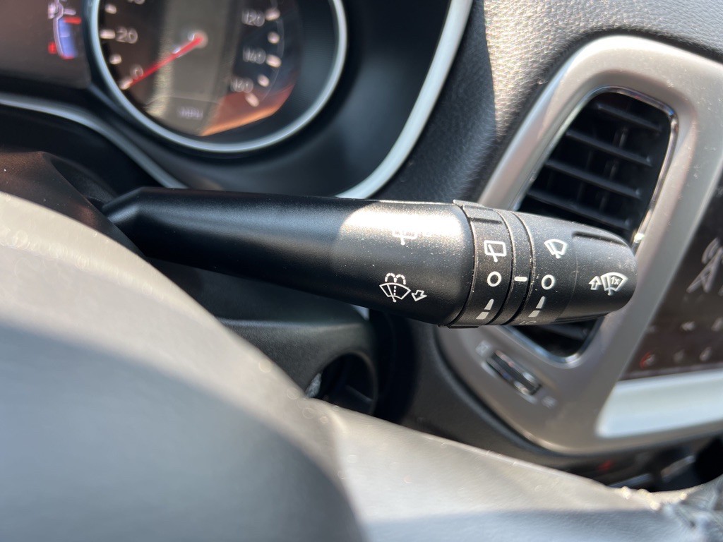 2020 Jeep Compass Image 25