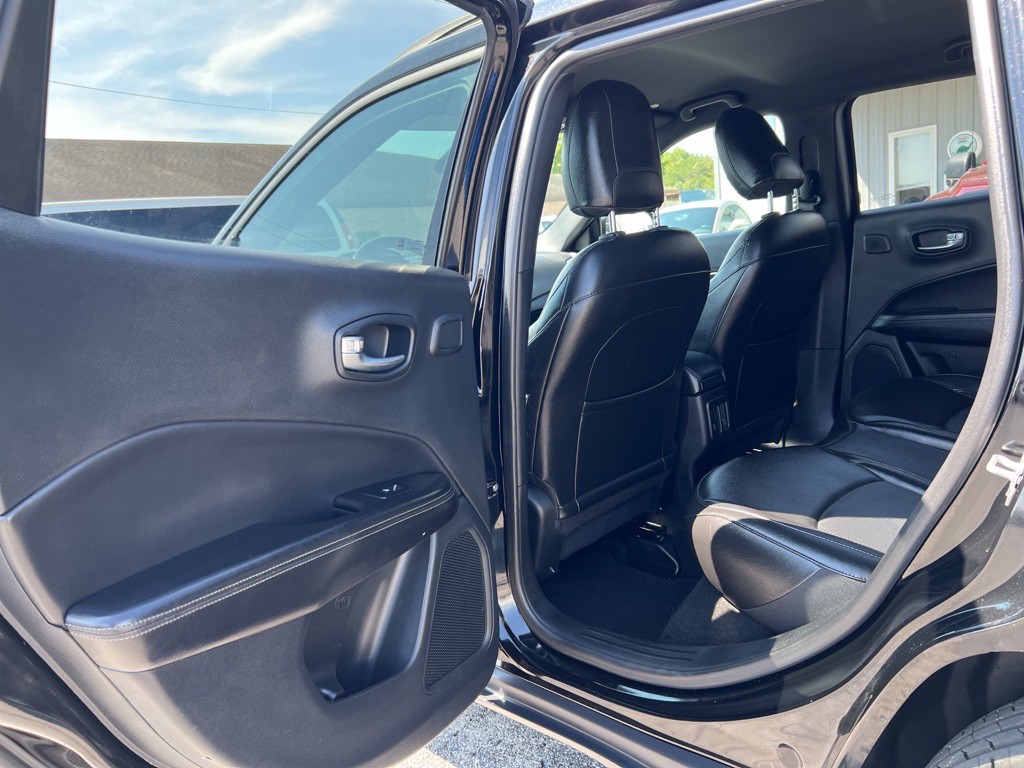 2020 Jeep Compass Image 38