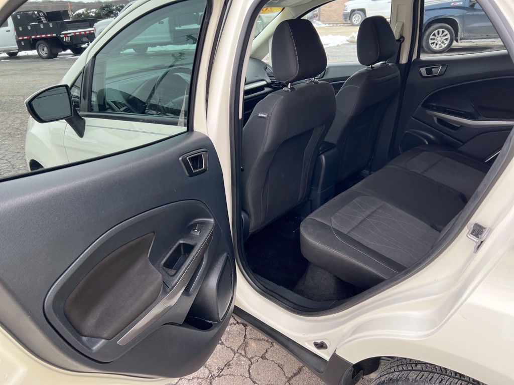 2020 Ford Econoline Image 38