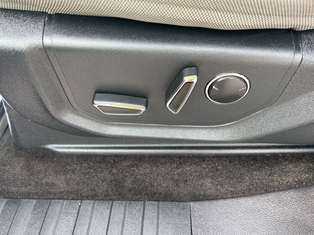2015 Ford F-150 Image 18