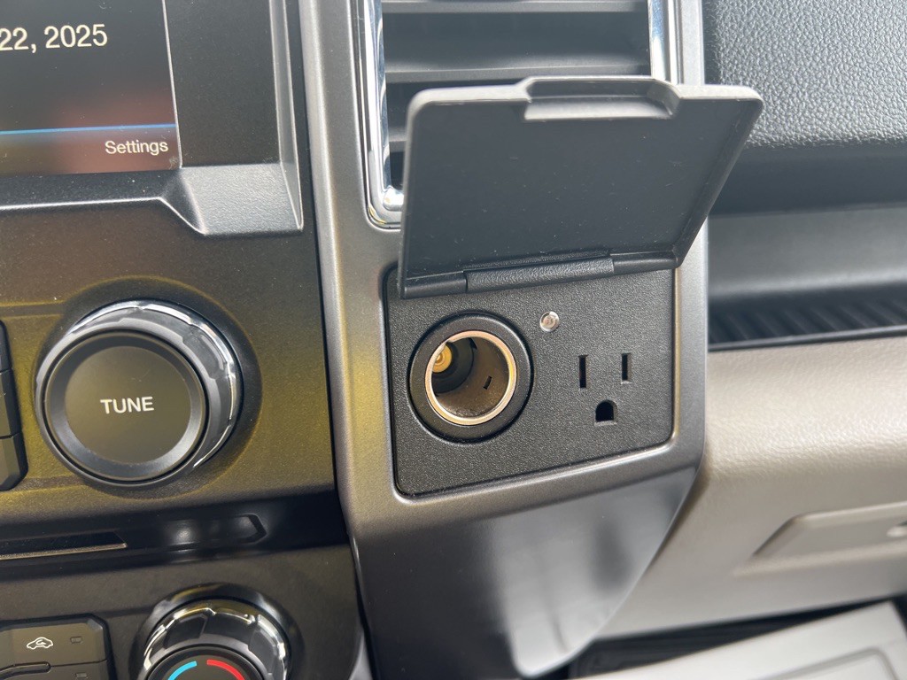 2015 Ford F-150 Image 32