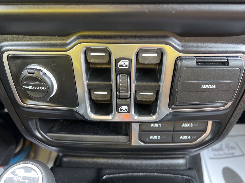 2020 Jeep Gladiator Image 34
