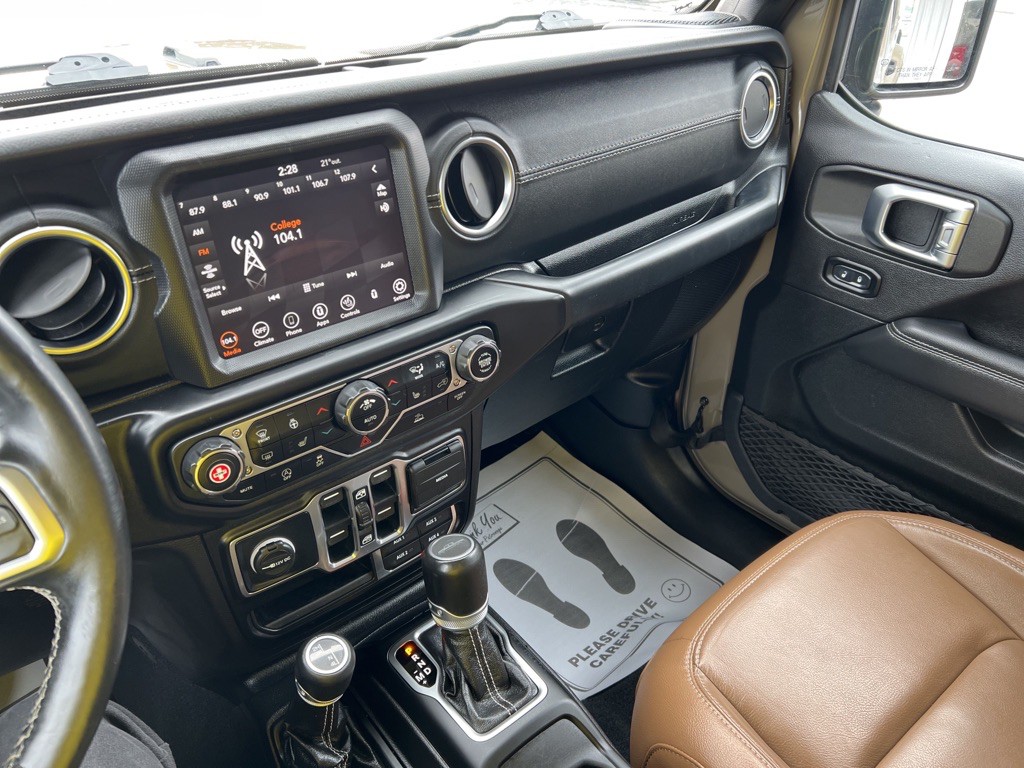2020 Jeep Gladiator Image 39