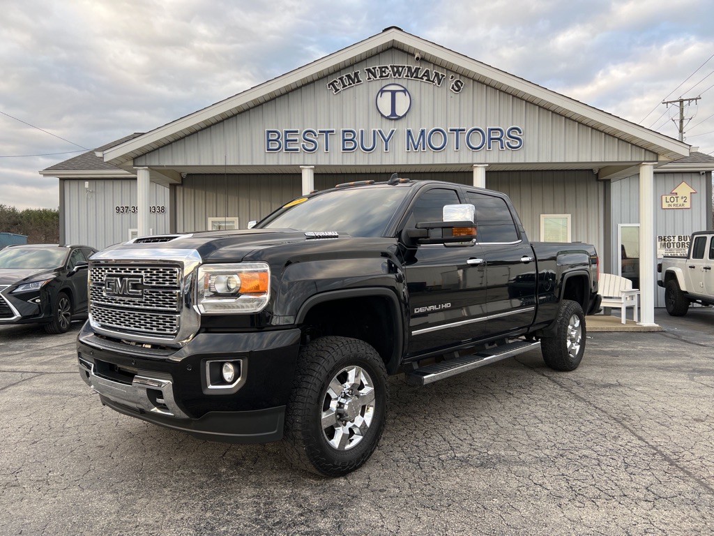 2019 GMC Sierra Image 2