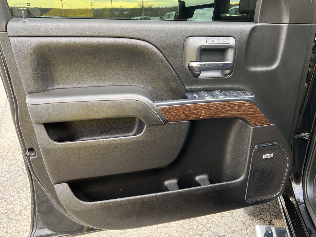 2019 GMC Sierra Image 16