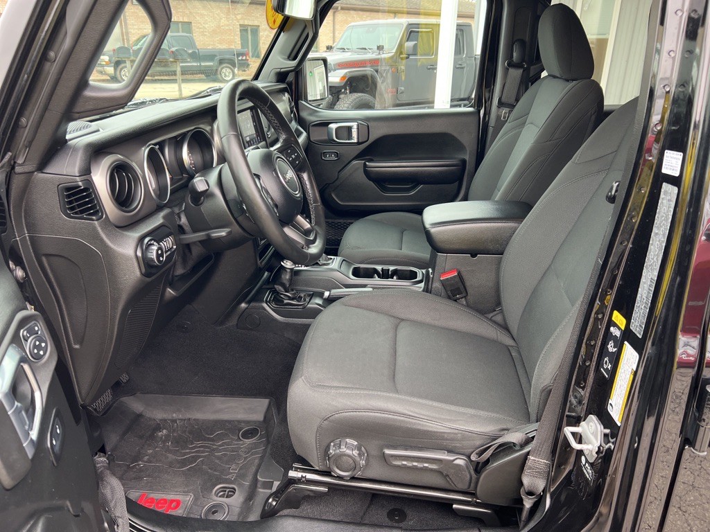 2021 Jeep Gladiator Image 17