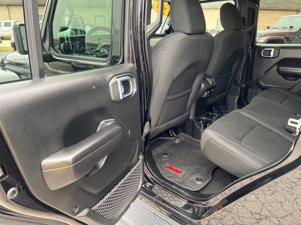 2021 Jeep Gladiator Image 38