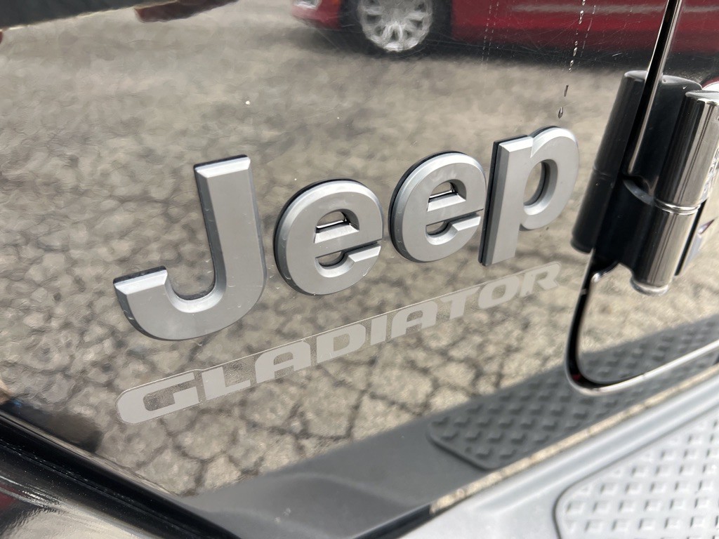 2021 Jeep Gladiator Image 45