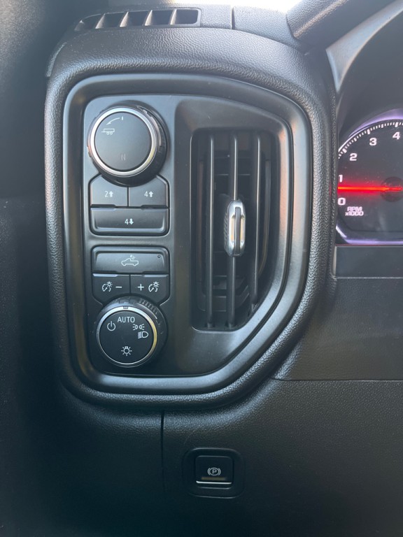2020 Chevrolet Silverado 1500 Image 25