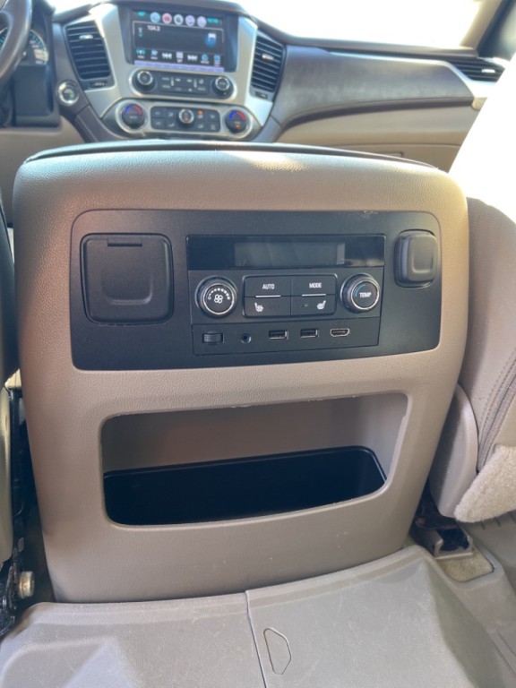 2018 Chevrolet Suburban Image 46