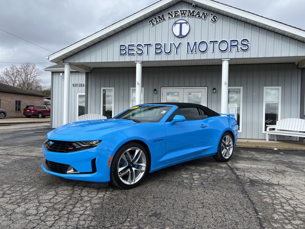 2022 Chevrolet Camaro Image 2