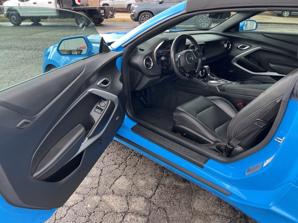 2022 Chevrolet Camaro Image 17