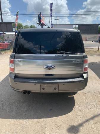 2009 Ford Flex Image 3