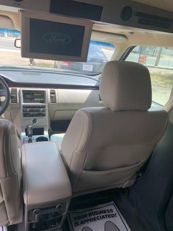 2009 Ford Flex Image 10