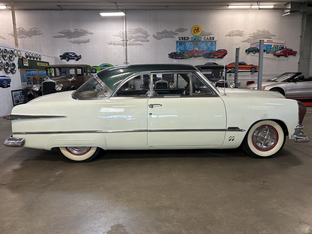 1951 Ford Victoria Image 5
