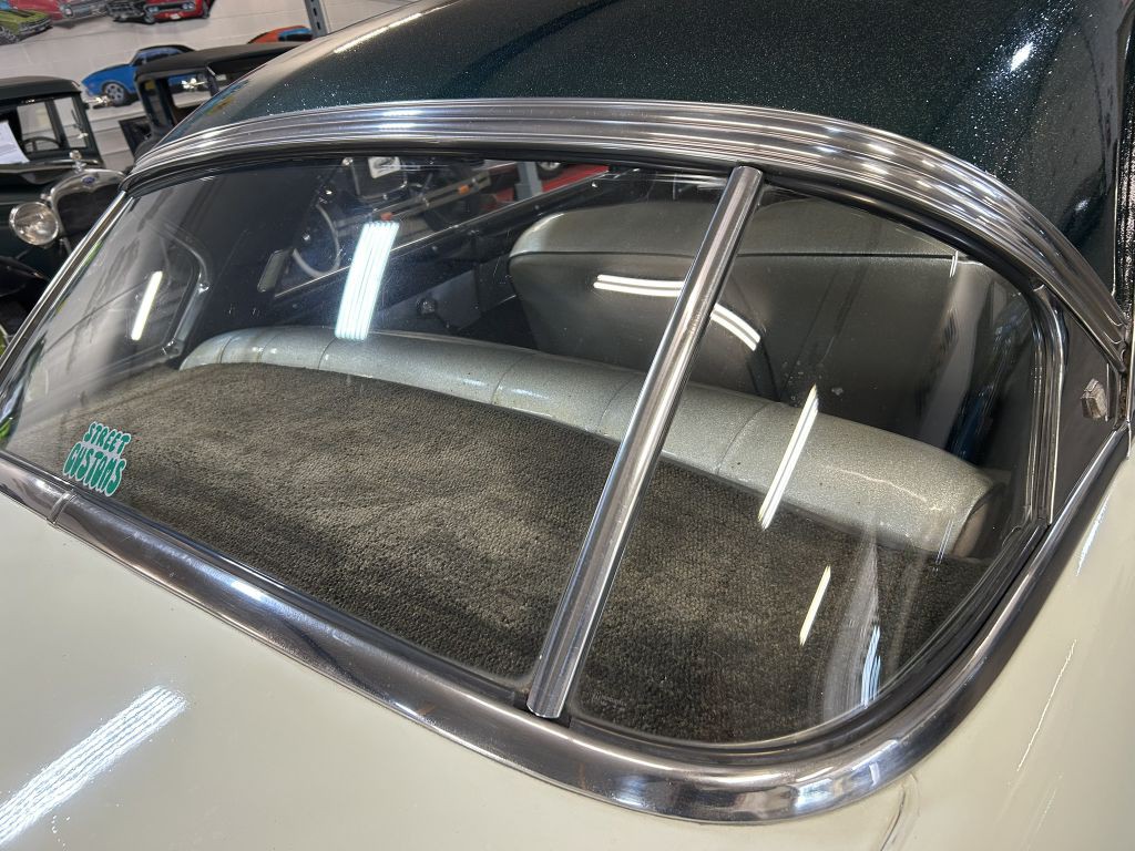 1951 Ford Victoria Image 19
