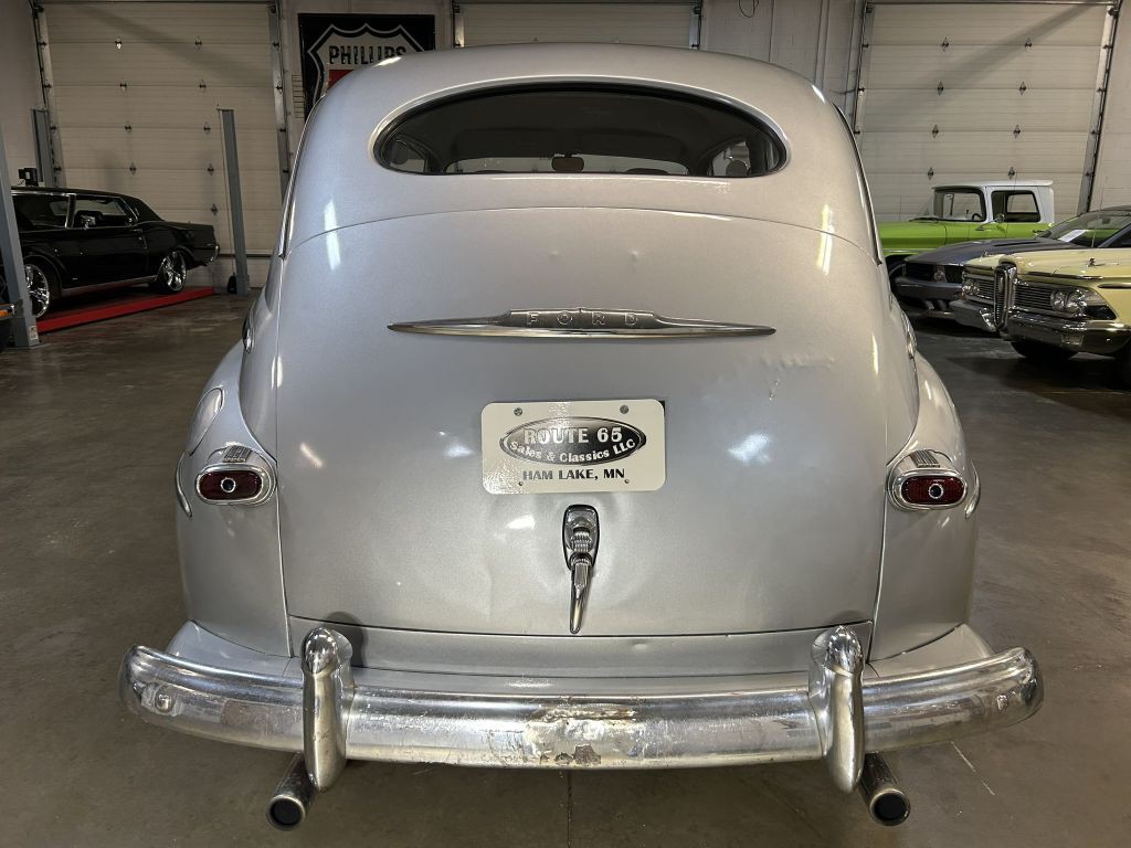 1947 Ford Deluxe Image 6