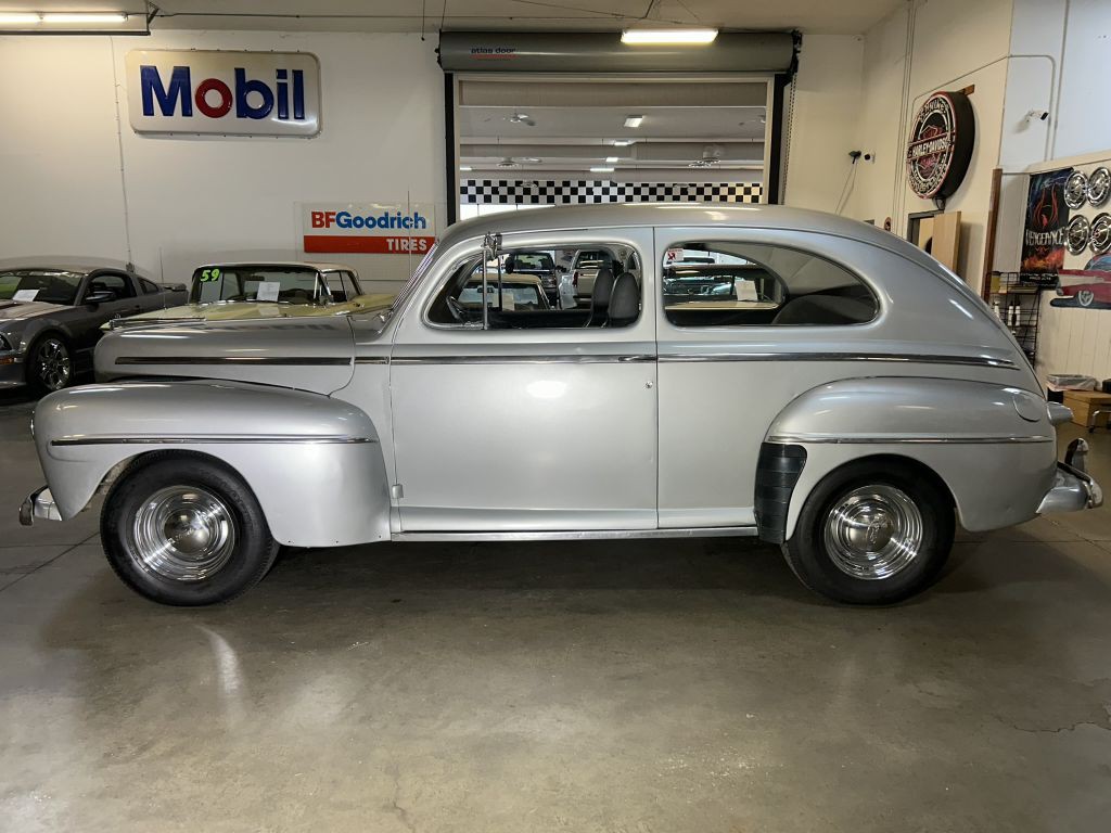 1947 Ford Deluxe Image 8
