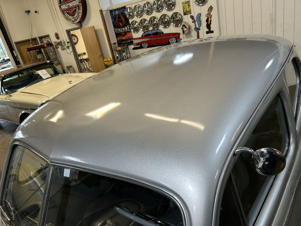 1947 Ford Deluxe Image 18